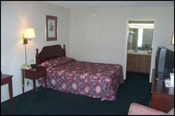 KNIGHTS INN MOREHEAD (Morehead)